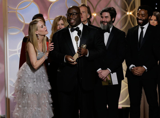Thanks, Sarah Paulson, for making sure he thanked everyone